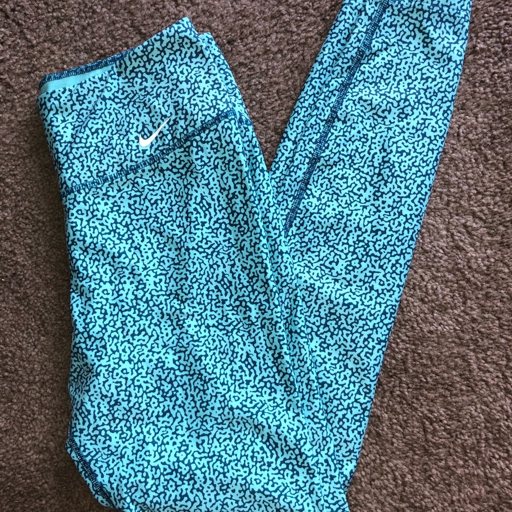 Nike Dri-Fit Legging Size Small !!